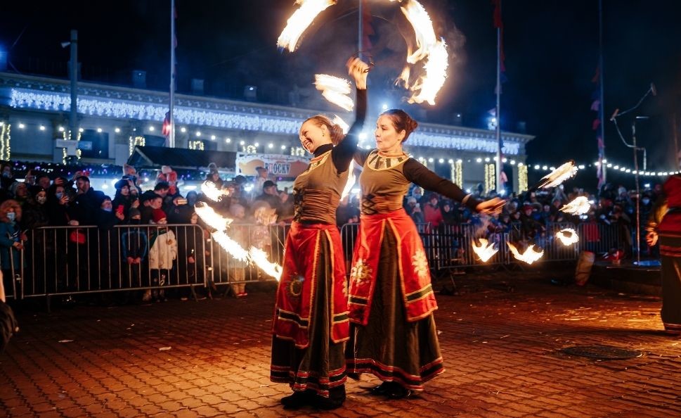 На ВДНГ зустрінуть весну — співами, танцями, виставами та фаєр-шоу