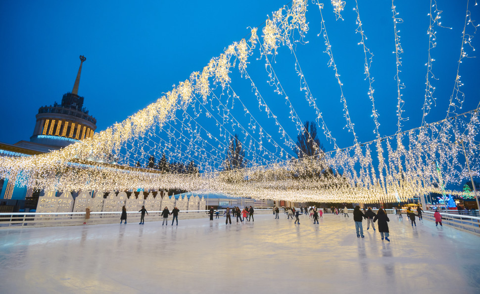 Ковзанка на ВДНГ — серце зимових розваг