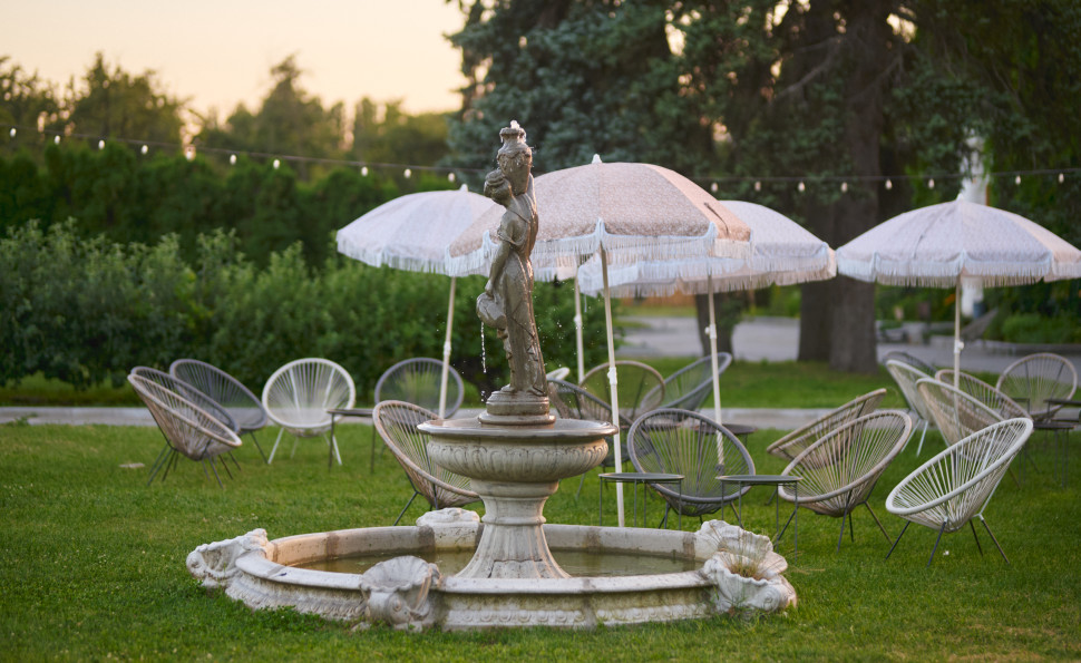 Квітоліто на ВДНГ: в Експоцентрі стартує літній квітковий сезон