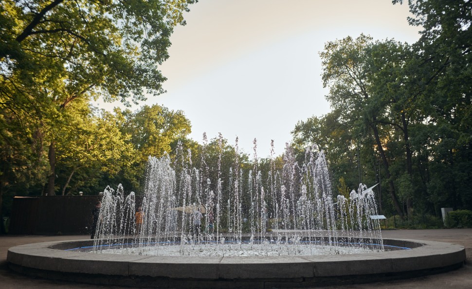 На ВДНГ відновили історичний фонтан: він працюватиме поруч із Терапевтичним садом