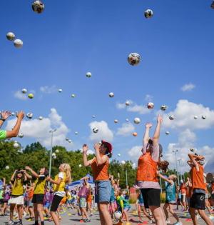 Спорт, змагання і нові знайомства: на ВДНГ відкрився найбільший спортивний фестиваль літа  «Активна країна»