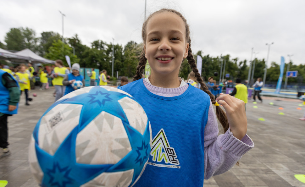 Спорт, змагання і нові знайомства: на ВДНГ відкрився найбільший спортивний фестиваль літа  «Активна країна»