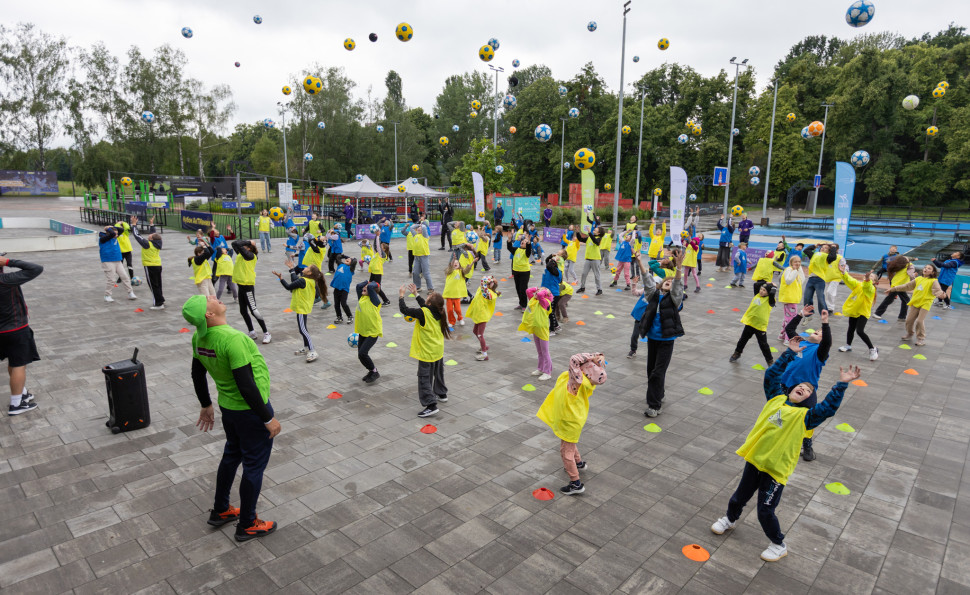 Спорт, змагання і нові знайомства: на ВДНГ відкрився найбільший спортивний фестиваль літа  «Активна країна»