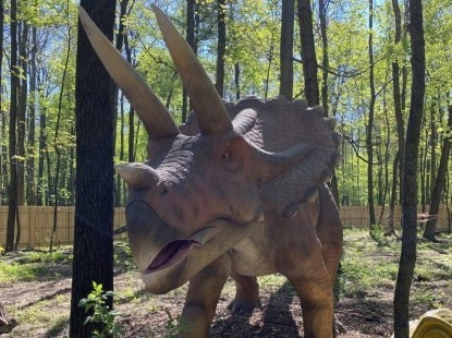 Грізні хижаки та велетенські травоїдні. Кого можна зустріти у «Планеті динозаврів» на ВДНГ