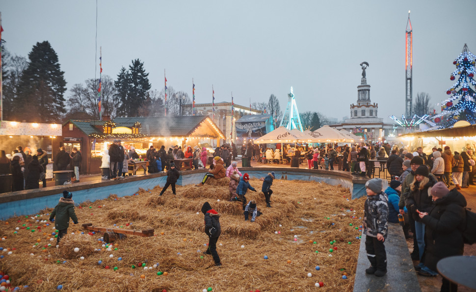 Понад 1 мільйон українців провели зиму на ВДНГ: як пройшов 10-й сезон «Зимової країни» 