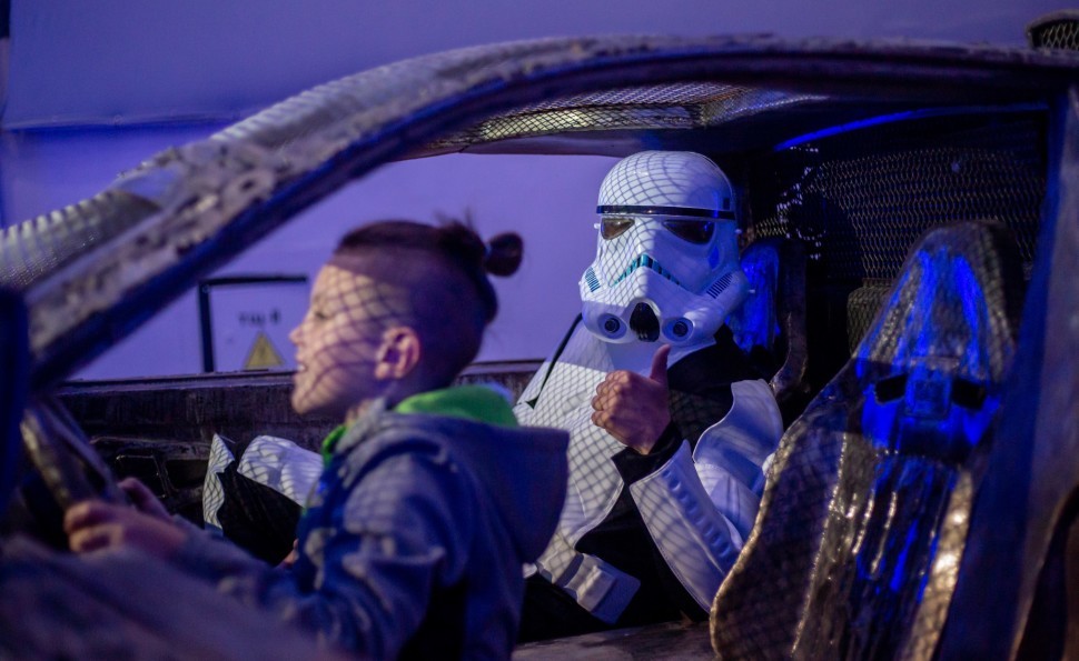 «Зоряні війни», «Гра престолів» та Marvel: яких персонажів можна зустріти на виставці «Галерея сталевих фігур»