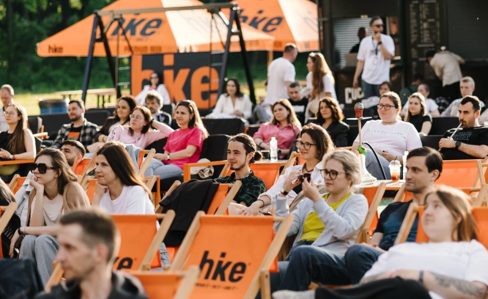 Поляна ВДНГ та Сад Гамаків