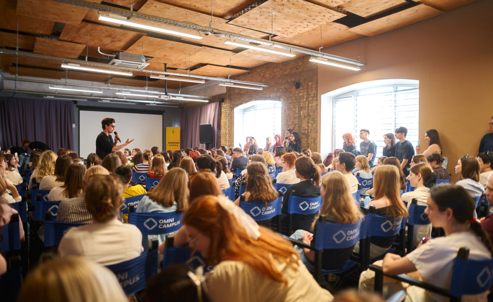 Осінній затишок і літературний урожай: гід фестивалем «Книжкова країна. Плодова»