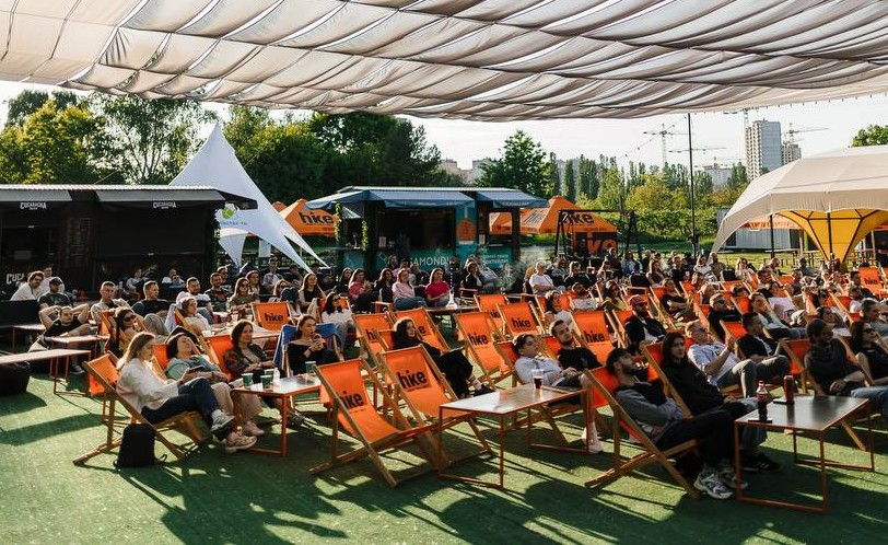 Поляна ВДНГ та Сад Гамаків