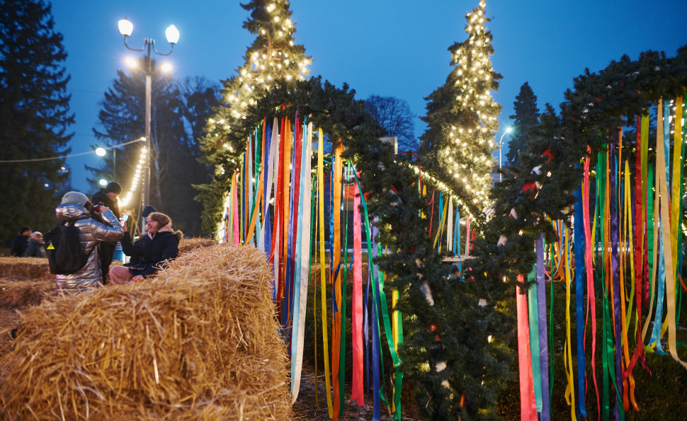 Понад 1 мільйон українців провели зиму на ВДНГ: як пройшов 10-й сезон «Зимової країни» 