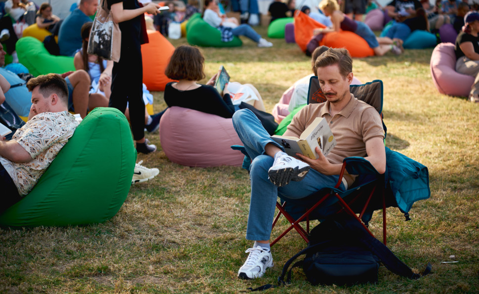 Весна, квіти, читання: на ВДНГ втретє пройде «Книжкова країна»