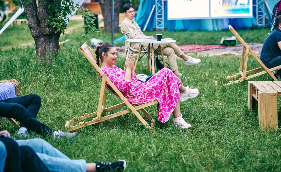 Ukrainian talks в артпросторі Uyava зібрав 17,4 тис. грн для ЗСУ