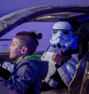 «Зоряні війни», «Гра престолів» та Marvel: яких персонажів можна зустріти на виставці «Галерея сталевих фігур»